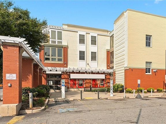 3rd image of 333 Atwells Ave Unit 305