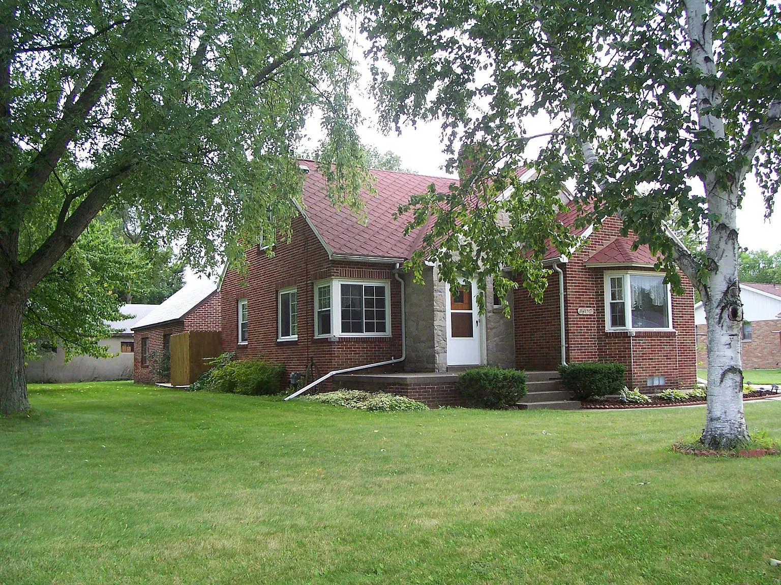 1602 Nebobish Ave photo 1