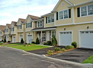 11 Dipippo Ct, Waldwick, NJ 07463