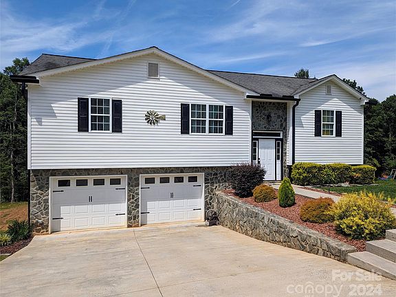 2nd image of 3635 Judea Dr
