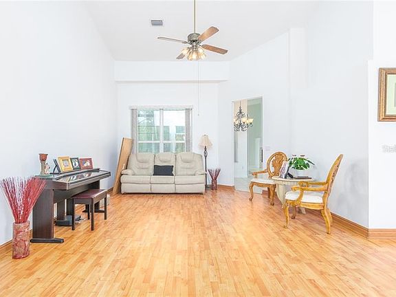 4th image of 214 N Dean Rd