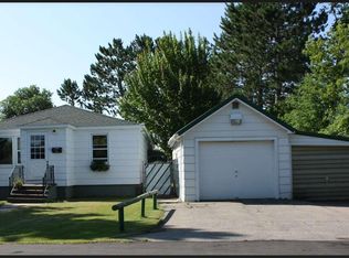 418 W 33rd St, Hibbing, MN 55746