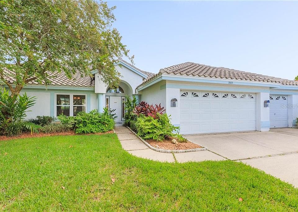 1st image of 9505 Woodbay Dr