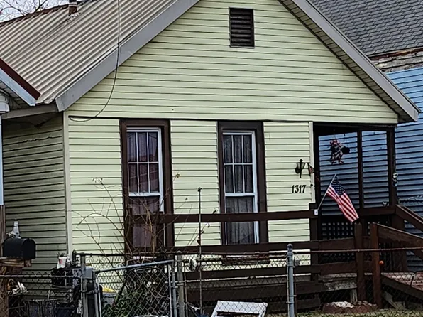 1317 Cody St, Evansville, IN 47710