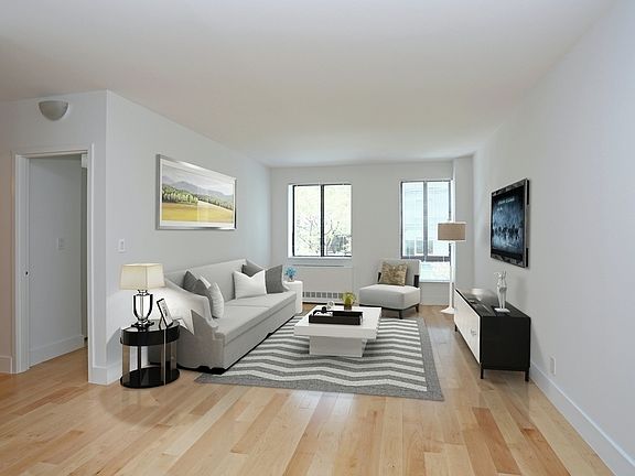 3rd image of 410 W 53rd St APT 315