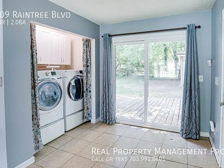 209 Raintree Blvd — Photo 38