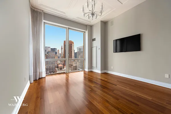 Rented by Warburg | media 49