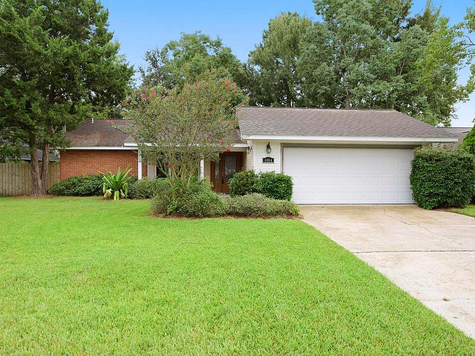 1st image of 6904 Pinehurst Dr