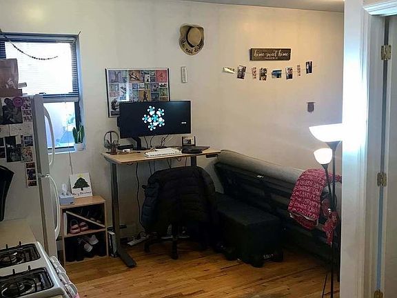 5th image of 3027 44th St APT 1
