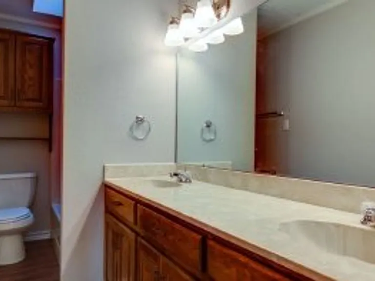 3008 Crestridge Dr — Photo 12