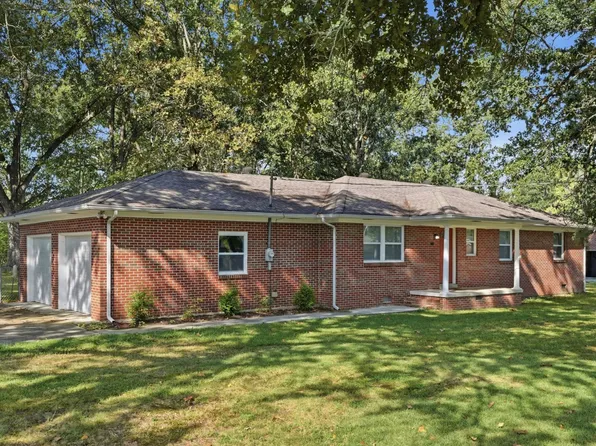 802 Lowry St, Manchester, TN 37355