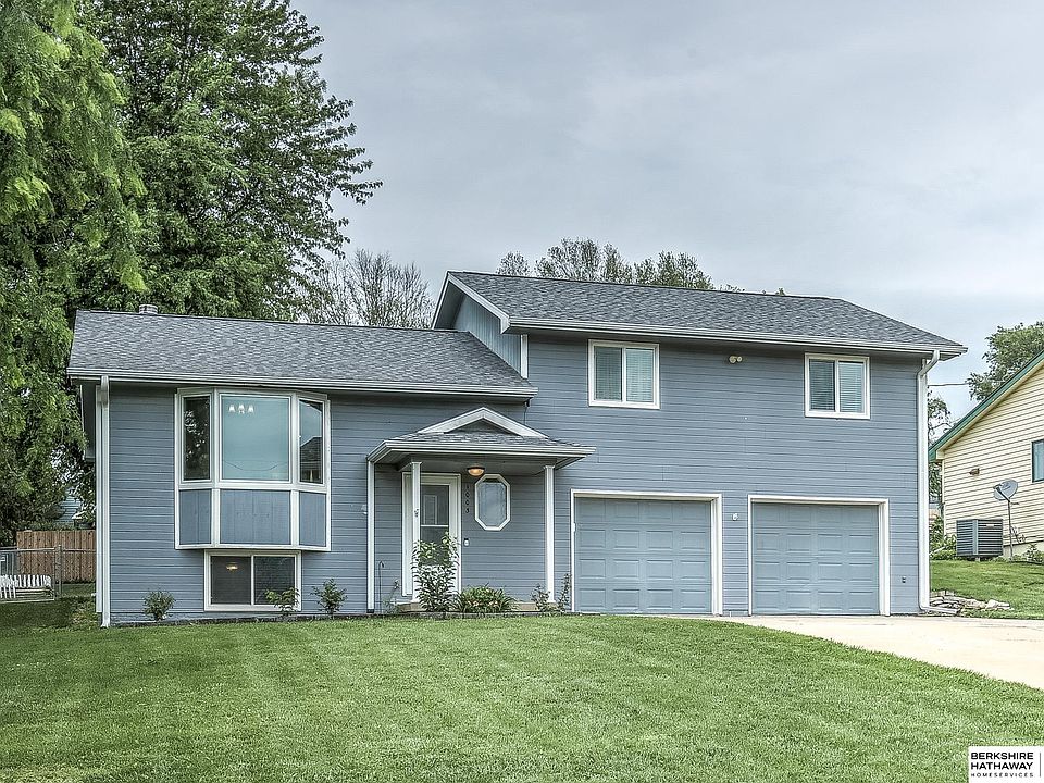 1st image of 1003 Beaver Lake Blvd
