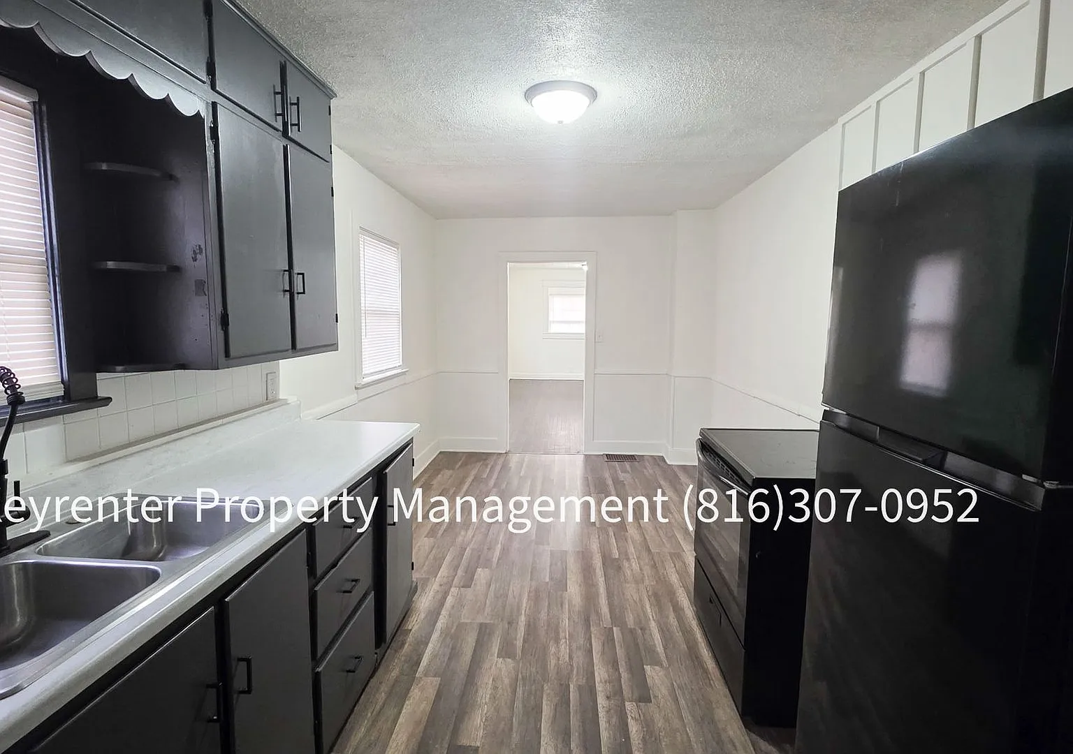 5 Bed 2 Bath $2,100 — Photo 2