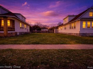 18 W Broadway St, Ecorse, MI 48229