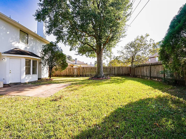2103 Charlton House Ln — Photo 24
