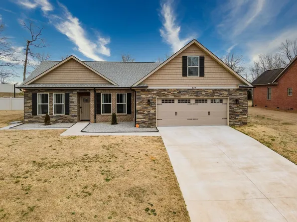 139 Floyd Meadow Dr, Inman, SC 29349