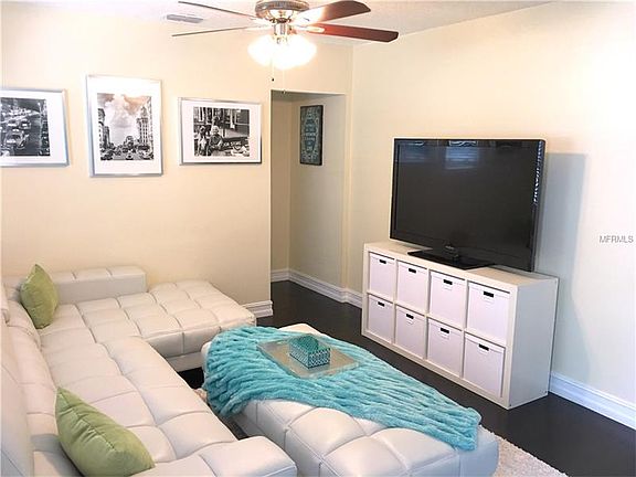 3rd image of 744 Royal Palm Ct