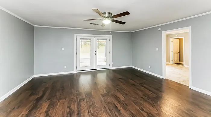 658 Partridge Ln — Photo 5