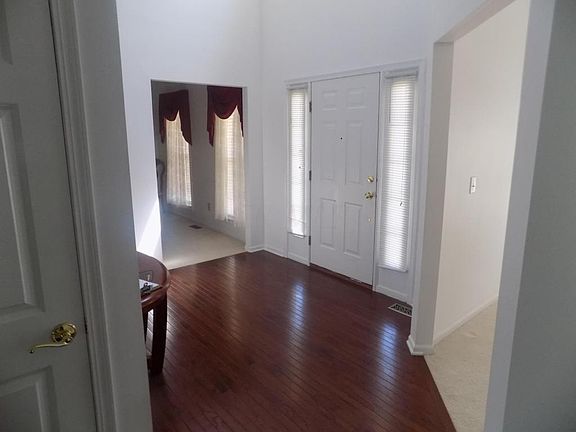 5th image of 9386 Auburn Ave