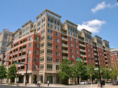 820 N Pollard St APT 909, Arlington, VA, 22203