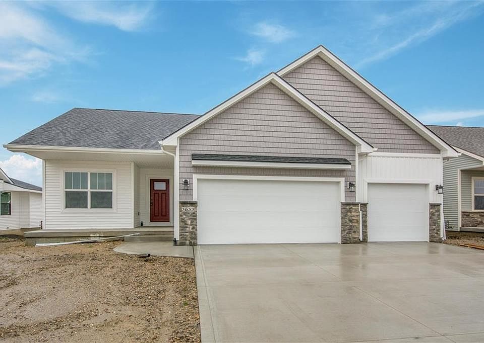 1st image of 3616 NE Winding Trail Dr