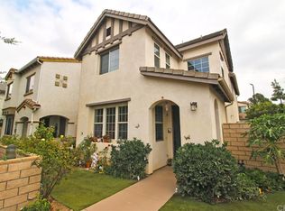 802 Albion Ct, Corona, CA 92878