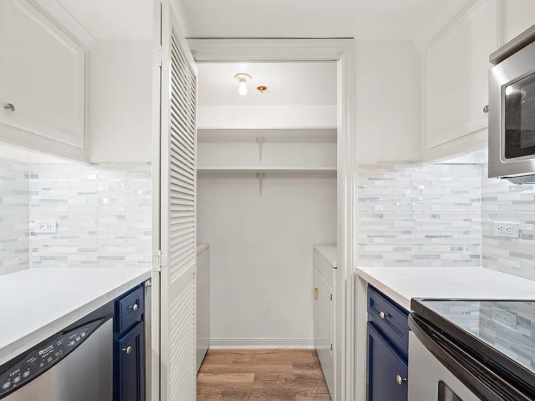 3525 Sage Rd #613 — Photo 11