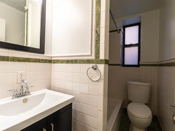 31 Ocean Parkway image 5 of 5