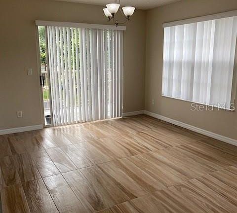 4th image of 662 YOUNGSTOWN PARKWAY #206