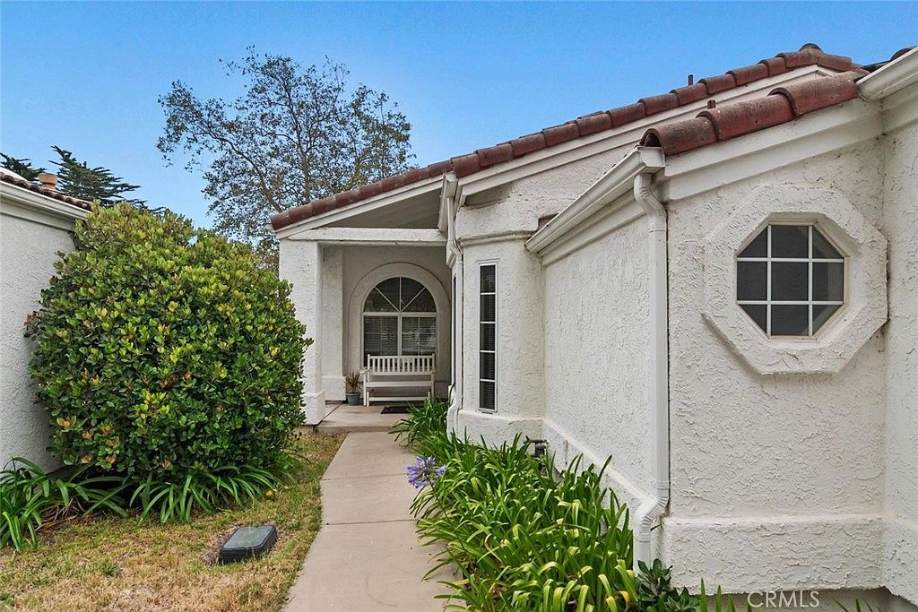 2117 Bermuda Dunes Pl — River Ridge Golf Club