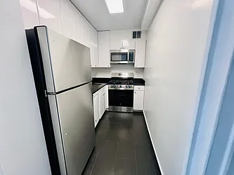 Rented by Manhattan Realty Group