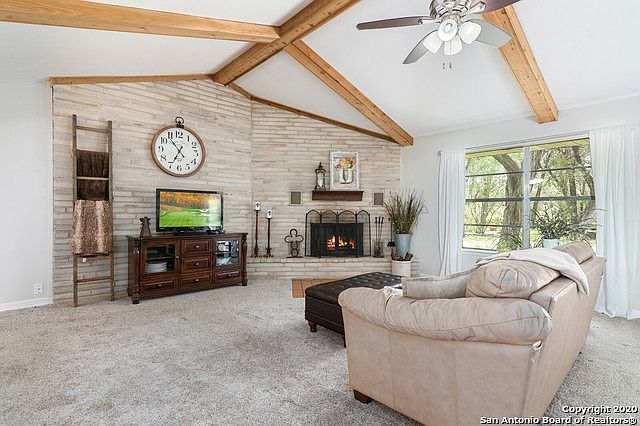 1st image of 11 Lori Ln