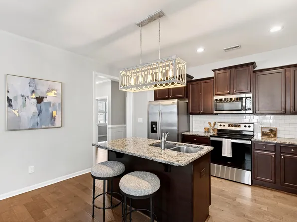 47 Highmeadow Ln, Clayton, NC 27520