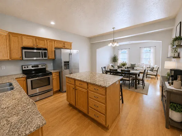 7861 Cool Creek Way, West Jordan, UT 84088