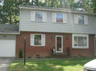 911 Dogwood Dr, Colonial Heights, VA 23834