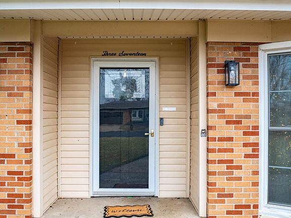 4th image of 317 N Longbow Dr