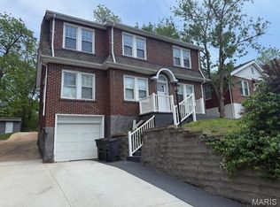 7339 Arlington Dr, Saint Louis, MO 63117