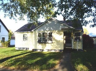 444 N Market St, Winamac, IN 46996