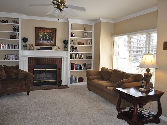 2nd image of 1374 Buckingham Cir