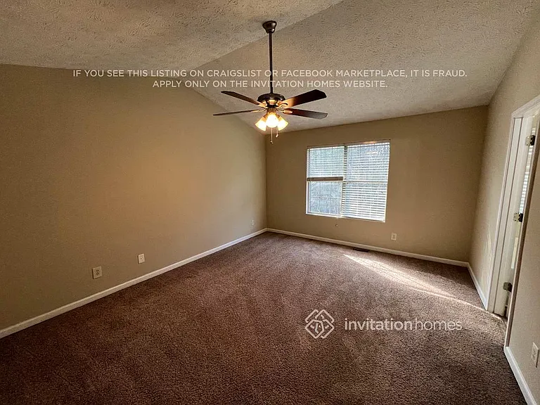 842 Stonebridge Cres — Photo 7