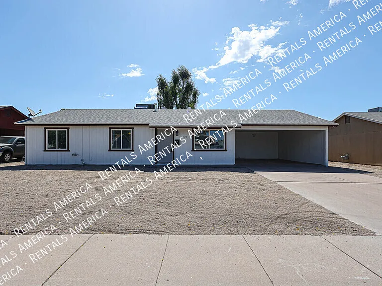 14029 N 38th Pl — Photo 2
