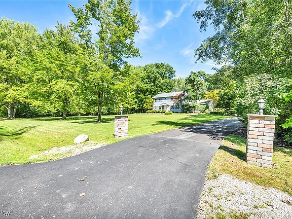2nd image of 6893 Mildon Dr