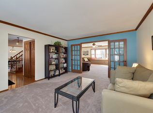 1011 Winnebago Cir, Hubertus, WI 53033