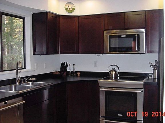 2nd image of 9 Woodmint Pl