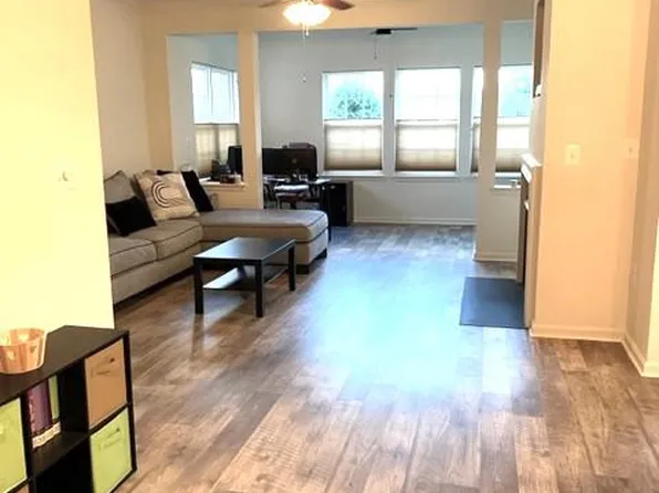 12916 Fox Bow Dr APT 107, Upper Marlboro, MD 20774