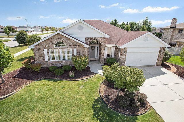1st image of 8801 Brown Ln