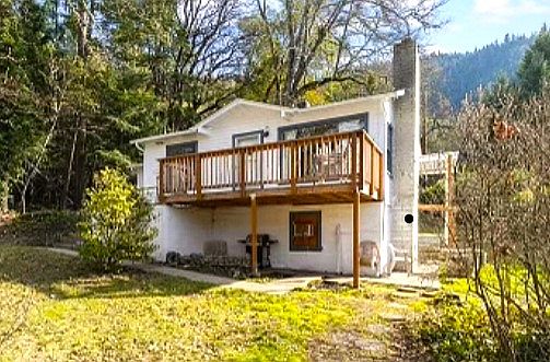 2nd image of 7945 Rogue River Hwy