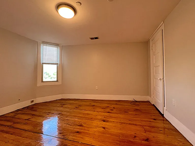278 Cabot St #3-A — Photo 7