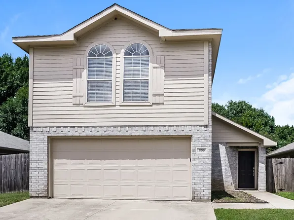 809 Pace Dr, Denton, TX 76209