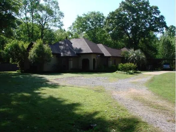 125 Greenfield Pl, Wetumpka, AL 36093